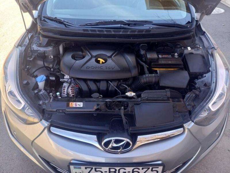 Hyundai Elantra, 2014 il, 1.8 L, 65 000 km