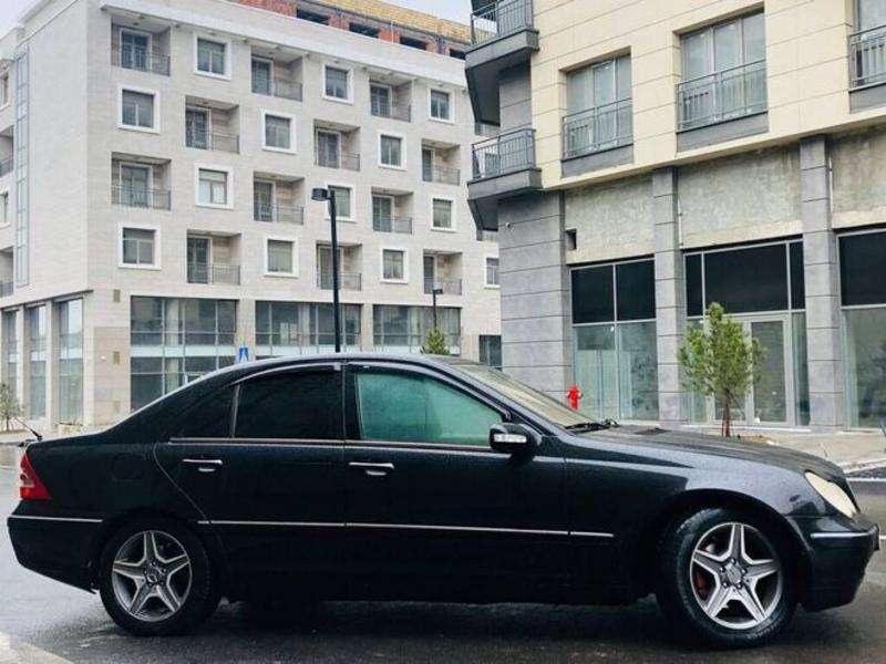 Mercedes C 240, 2001 il, 2.6 L, 290 000 km