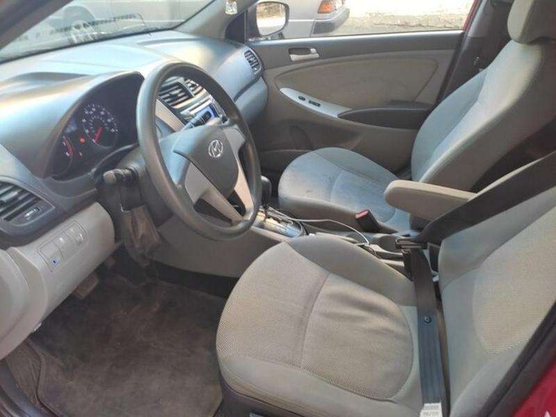 Hyundai Accent, 2013 il, 1.6 L, 193 121 km