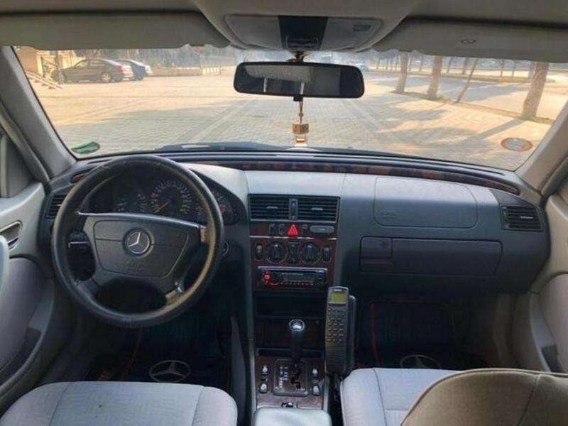 Mercedes C 240, 1999 il, 2.4 L, 296 452 km