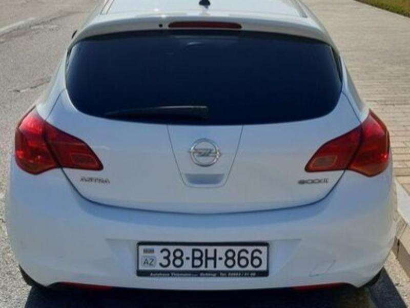 Opel Astra, 2010 il, 1.3 L, 199 000 km