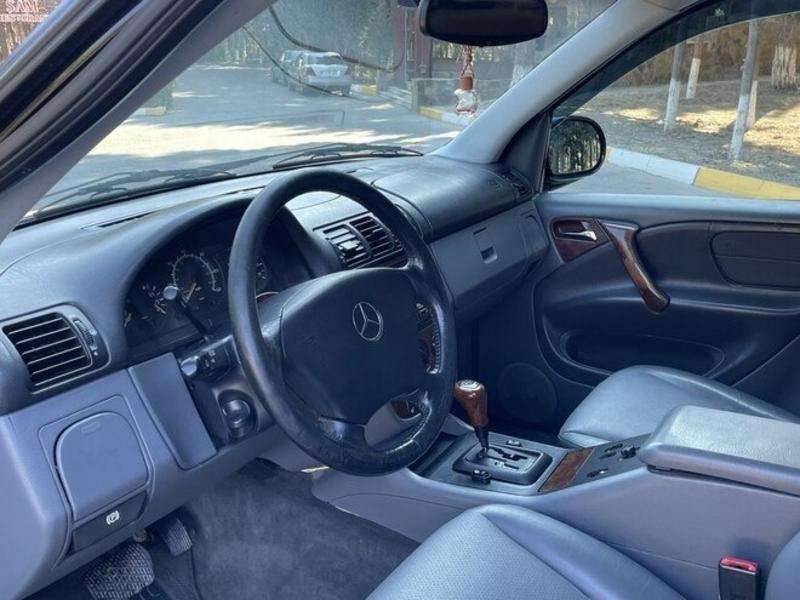 Mercedes ML 320, 1999 il, 3.2 L, 233 000 km