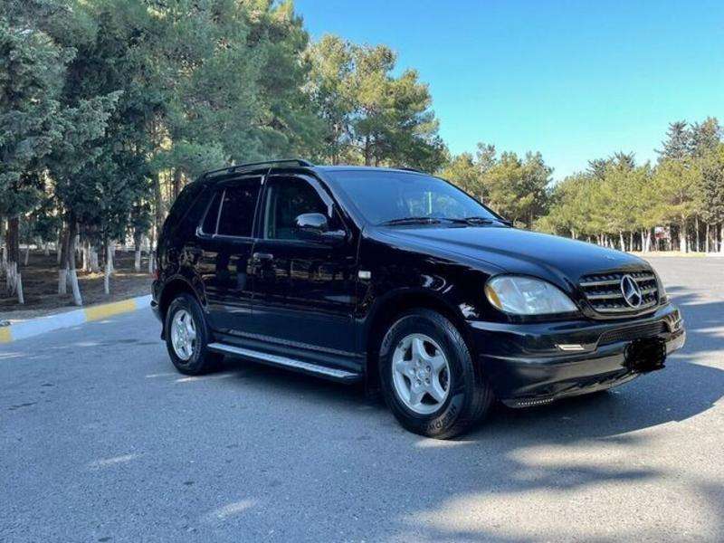 Mercedes ML 320, 1999 il, 3.2 L, 233 000 km