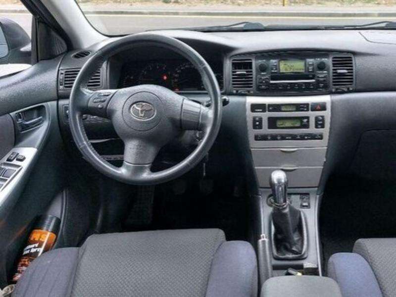Toyota Corolla, 2005 il, 1.4 L, 204 000 km