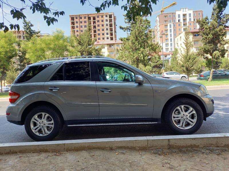 Mercedes ML 300, 2009 il, 3.0 L, 185 000 km