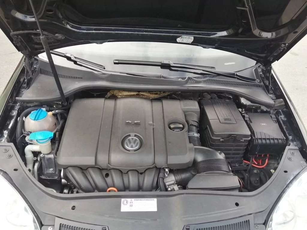 Volkswagen Jetta, 2010 il, 2.5 L, 240 000 km