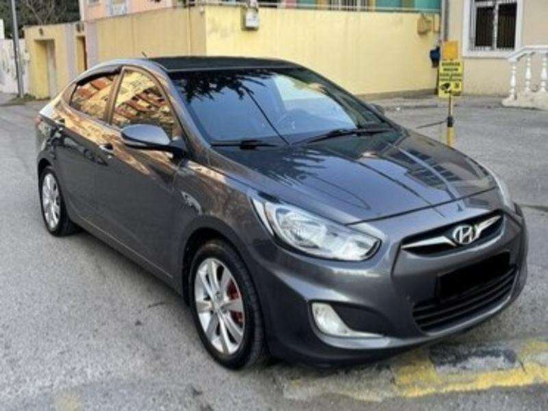 Hyundai Accent, 2011 il, 1.6 L, 148 000 km