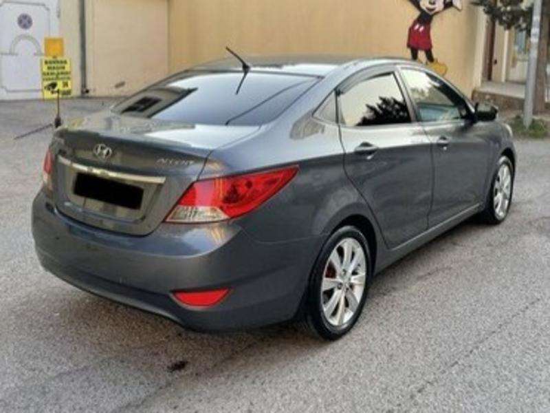 Hyundai Accent, 2011 il, 1.6 L, 148 000 km
