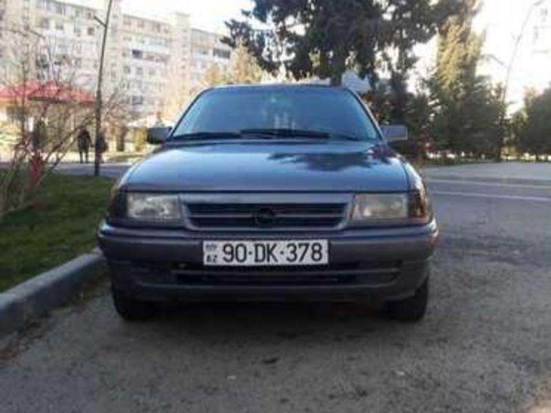 Opel Astra, 1993 il, 1.8 L, 350 000 km