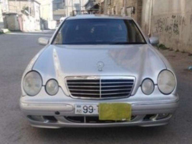 Mercedes E 320, 2000 il, 3.2 L, 387 000 km