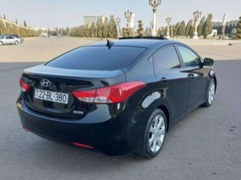 Hyundai Elantra, 2011 il, 1.8 L, 206 000 km