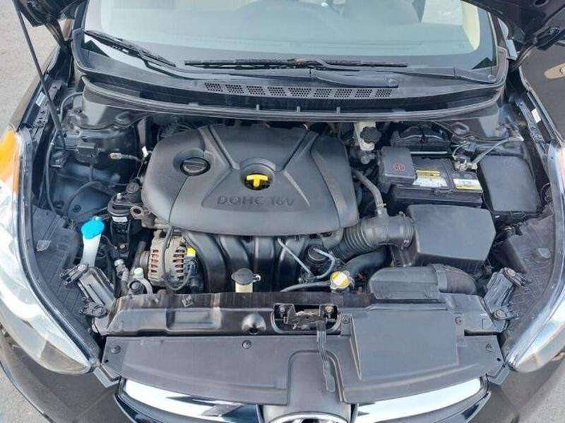 Hyundai Elantra, 2011 il, 1.8 L, 206 000 km