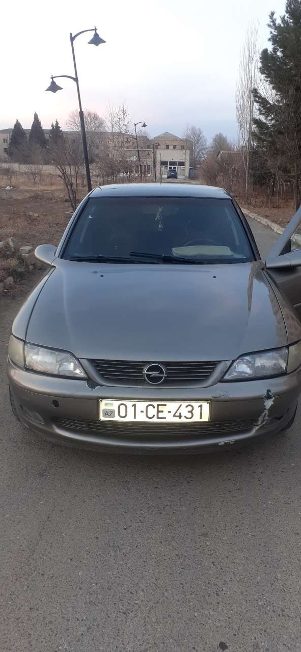 Opel Vectra, 1996 il, 2.0 L, 234 000 km