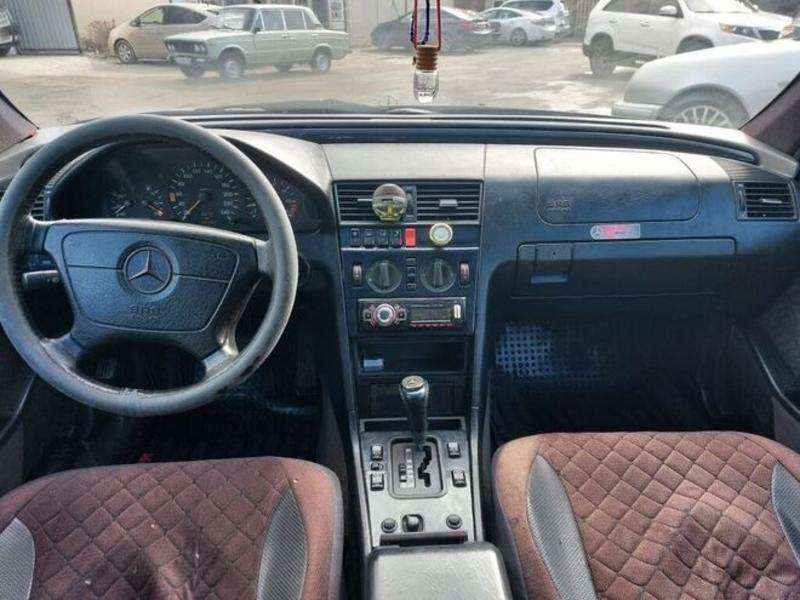 Mercedes C 180, 1994 il, 1.8 L, 260 000 km