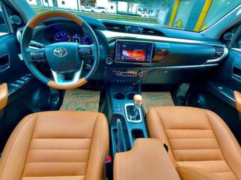 Toyota Hilux, 2019 il, 2.4 L, 7 655 km