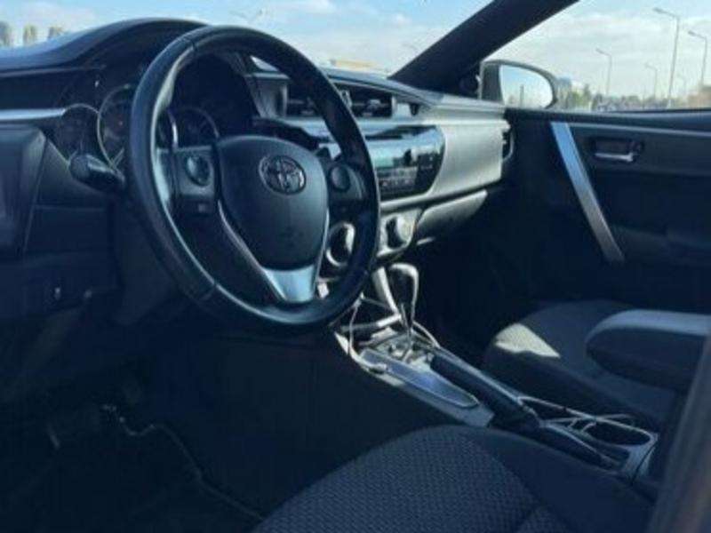 Toyota Corolla, 2014 il, 1.6 L, 185 000 km