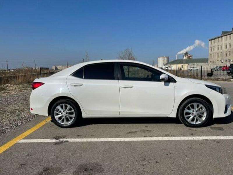 Toyota Corolla, 2014 il, 1.6 L, 185 000 km