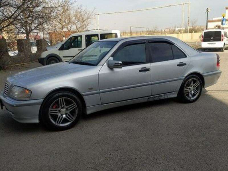 Mercedes C 200, 1997 il, 2.0 L, 391 700 km