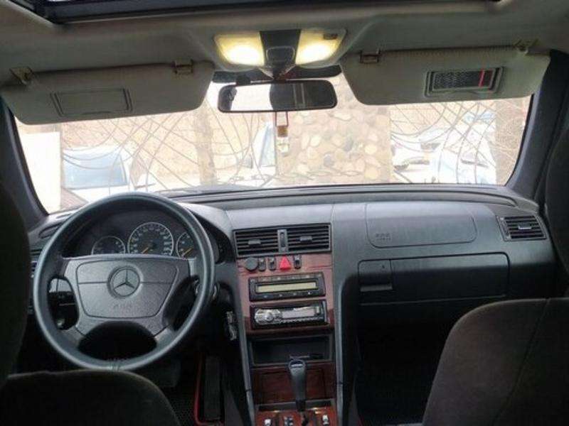 Mercedes C 200, 1997 il, 2.0 L, 391 700 km