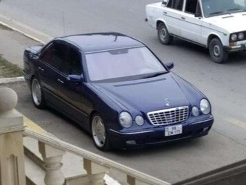 Mercedes E 200, 2000 il, 2.0 L, 375 000 km
