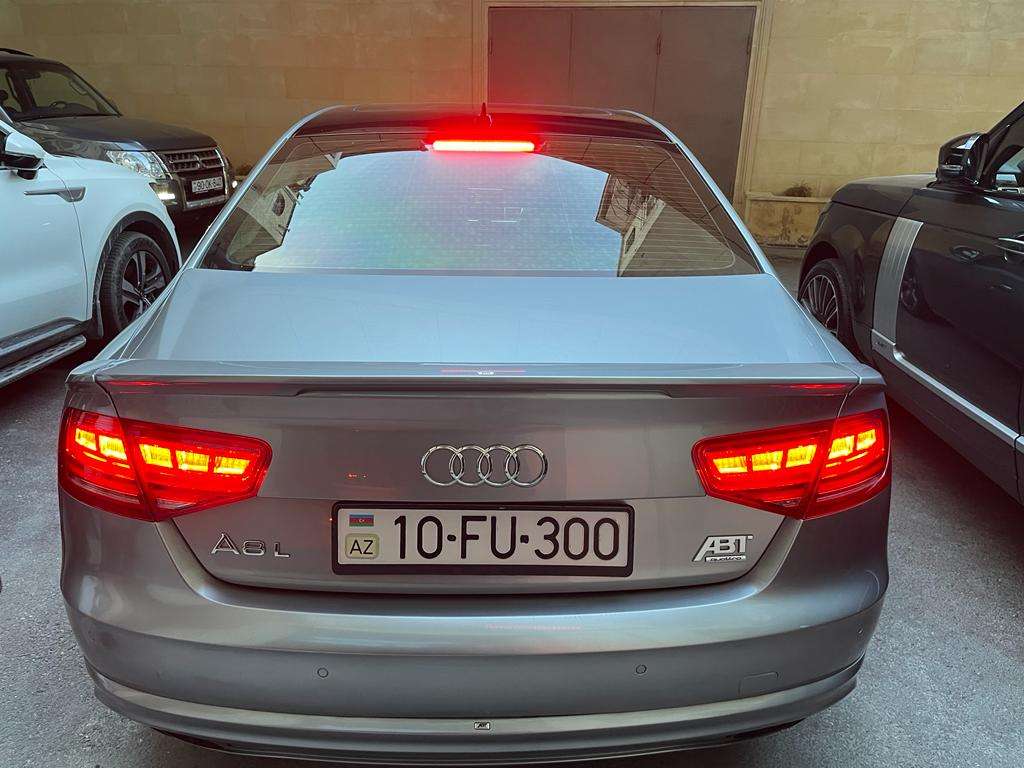 Audi A8, 2012 il, 4.2 L, 161 000 km