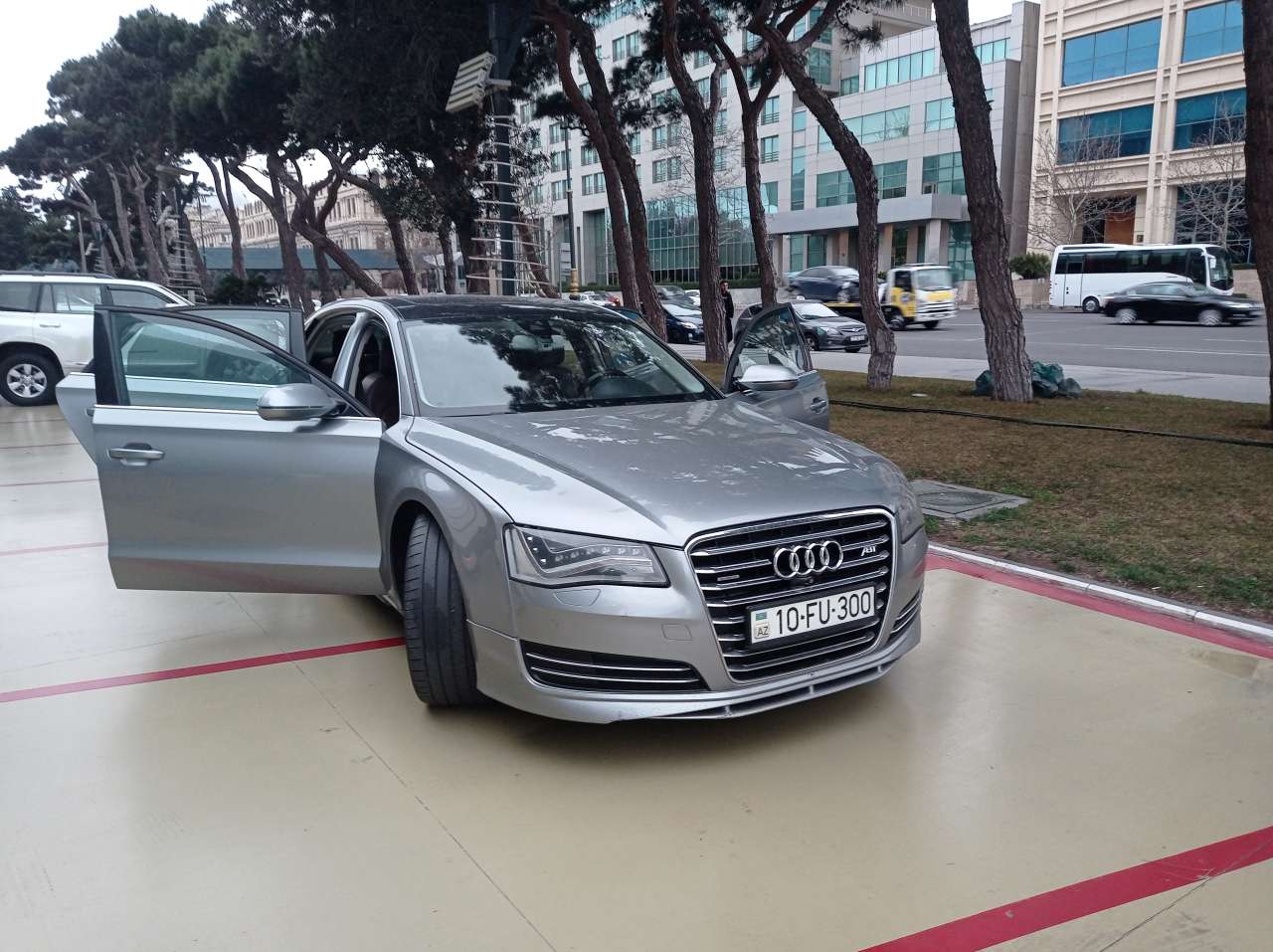Audi A8, 2012 il, 4.2 L, 161 000 km