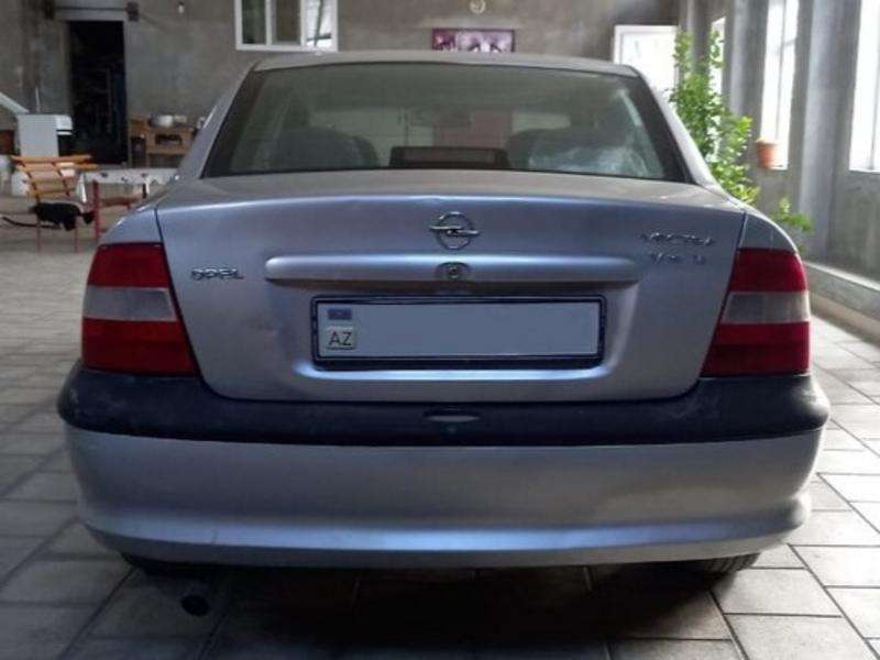 Opel Vectra, 1997 il, 1.8 L, 300 000 km
