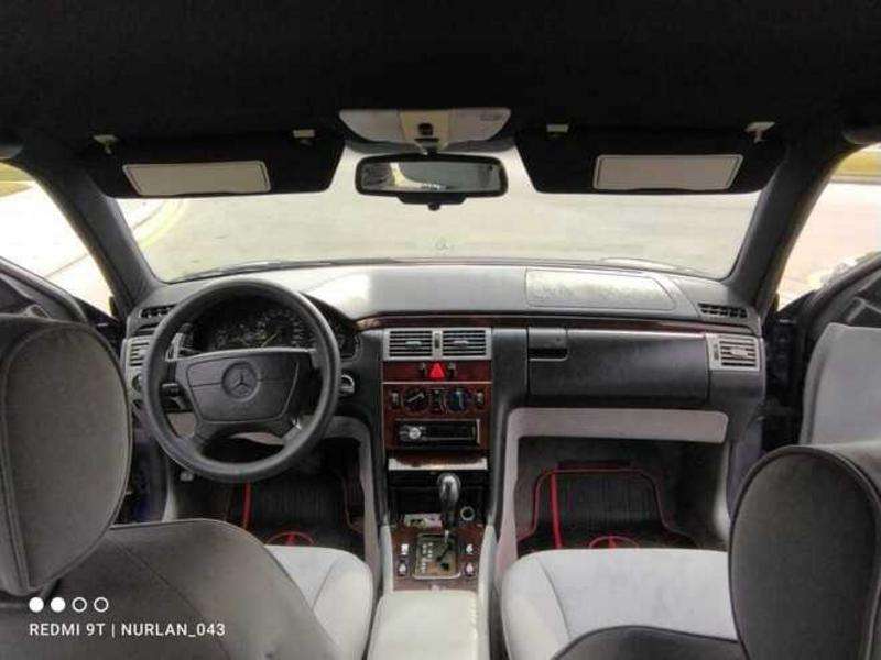 Mercedes E 230, 1996 il, 2.3 L, 360 000 km