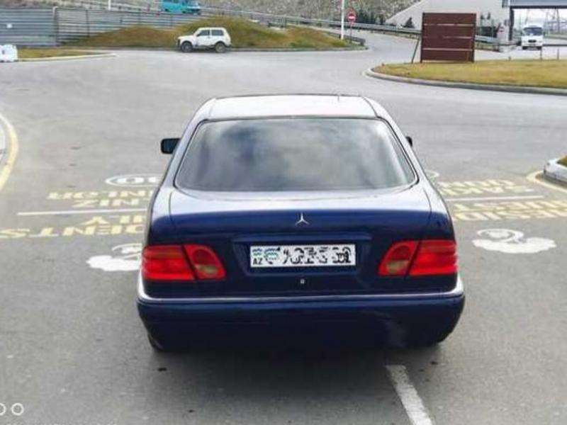 Mercedes E 230, 1996 il, 2.3 L, 360 000 km