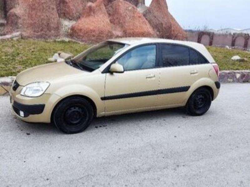 Kia Rio, 2008 il, 1.4 L, 400 000 km