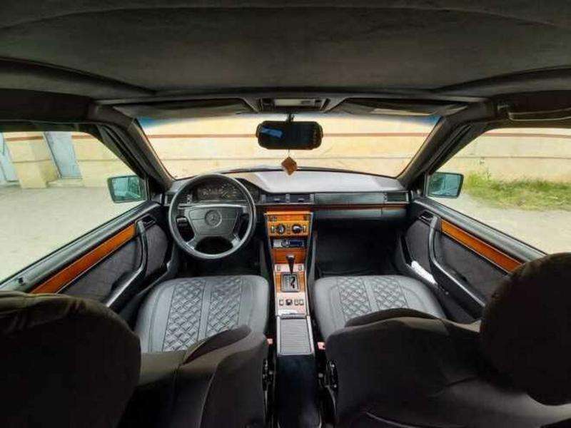 Mercedes E 250, 1994 il, 2.5 L, 480 524 km