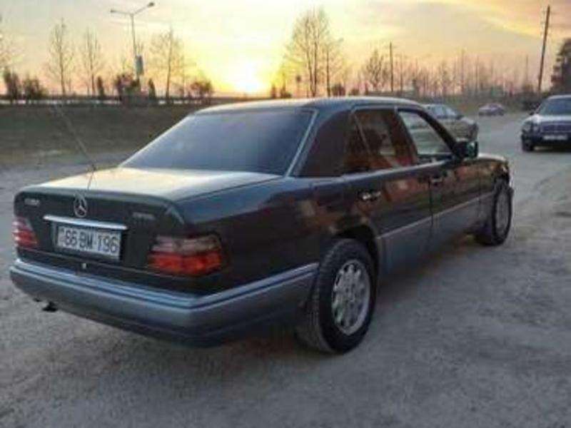 Mercedes E 250, 1994 il, 2.5 L, 480 524 km