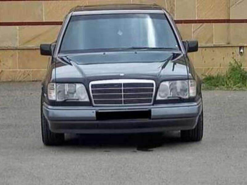 Mercedes E 250, 1994 il, 2.5 L, 480 524 km