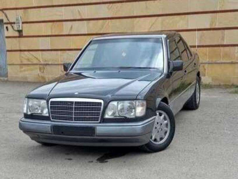 Mercedes E 250, 1994 il, 2.5 L, 480 524 km
