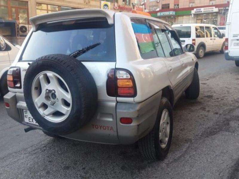 Toyota RAV4, 1997 il, 2.0 L, 174 000 km
