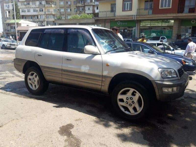 Toyota RAV4, 1997 il, 2.0 L, 174 000 km