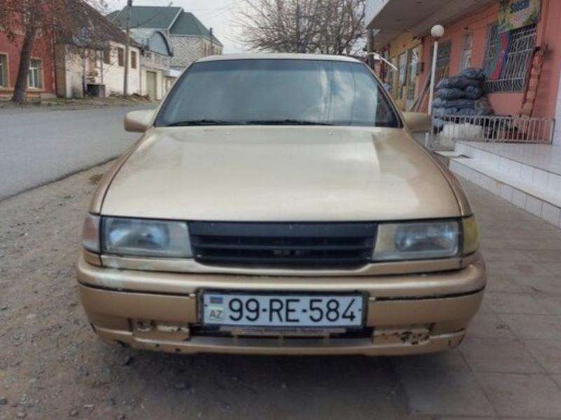 Opel Vectra, 1991 il, 1.8 L, 300 000 km