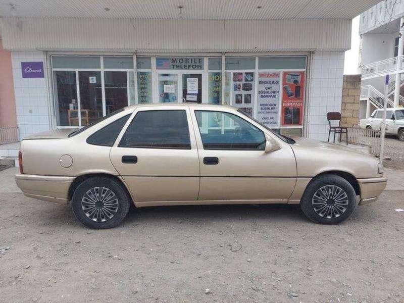 Opel Vectra, 1991 il, 1.8 L, 300 000 km