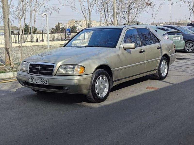 Mercedes C 200, 1993 il, 2.0 L, 738 000 km