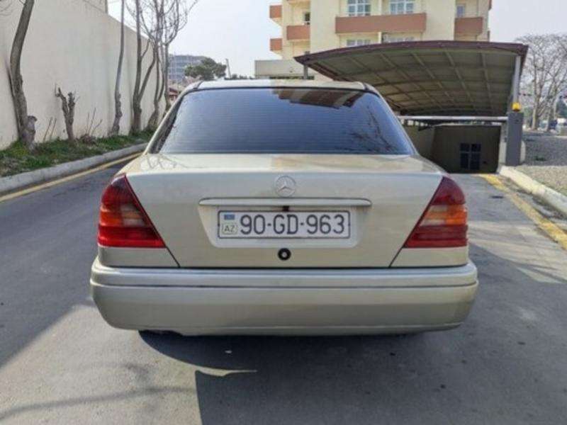 Mercedes C 200, 1993 il, 2.0 L, 738 000 km