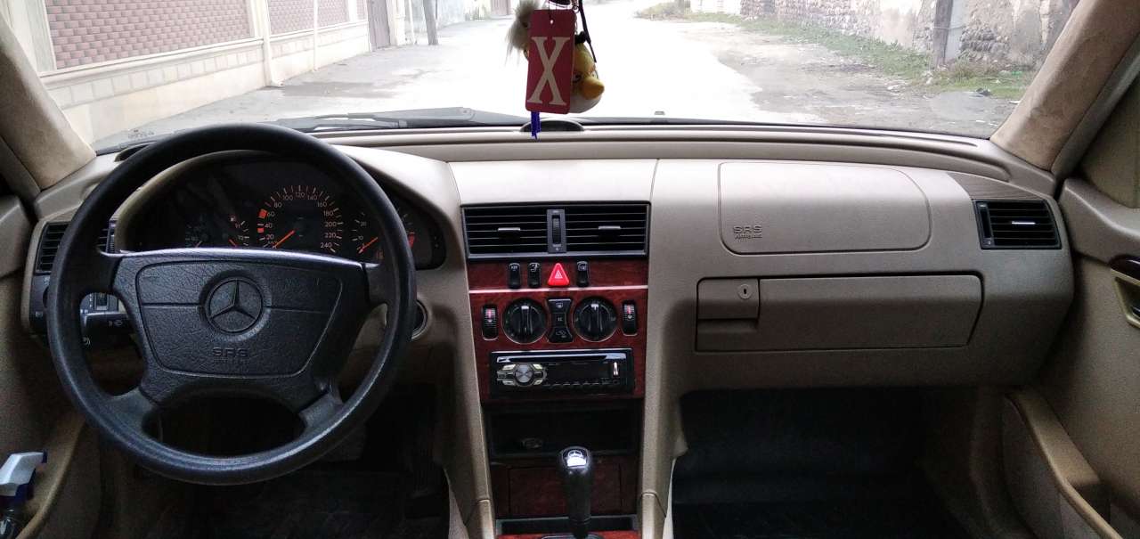 Mercedes C 200, 1998 il, 2.0 L, 334 559 km