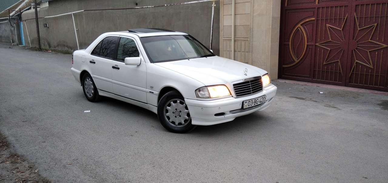 Mercedes C 200, 1998 il, 2.0 L, 334 559 km