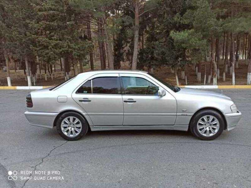 Mercedes C 180, 1997 il, 1.8 L, 368 900 km