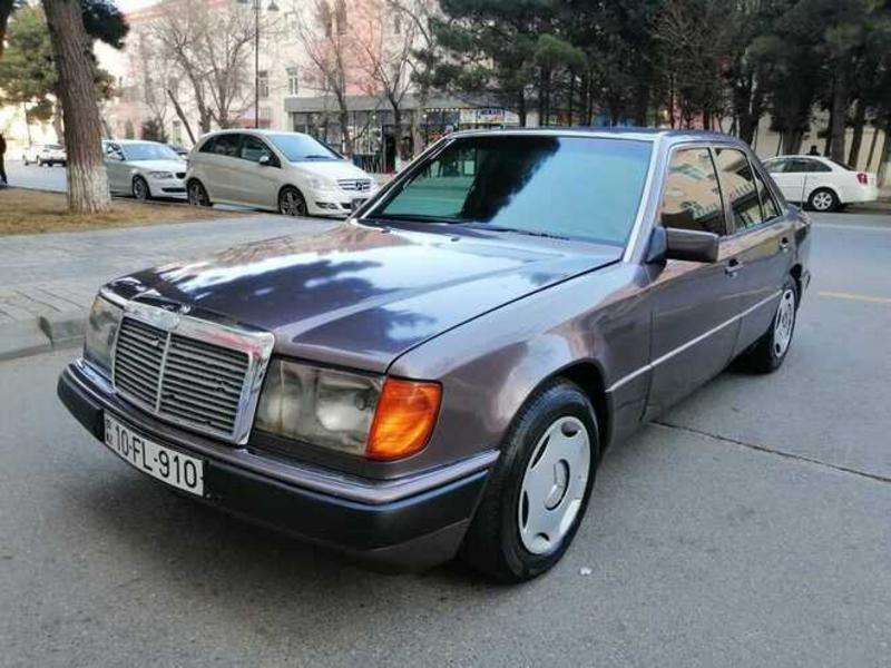 Mercedes E 230, 1991 il, 2.3 L, 340 000 km