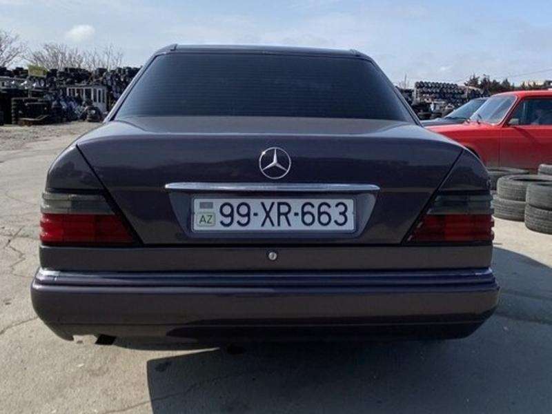 Mercedes E 220, 1993 il, 2.2 L, 394 938 km