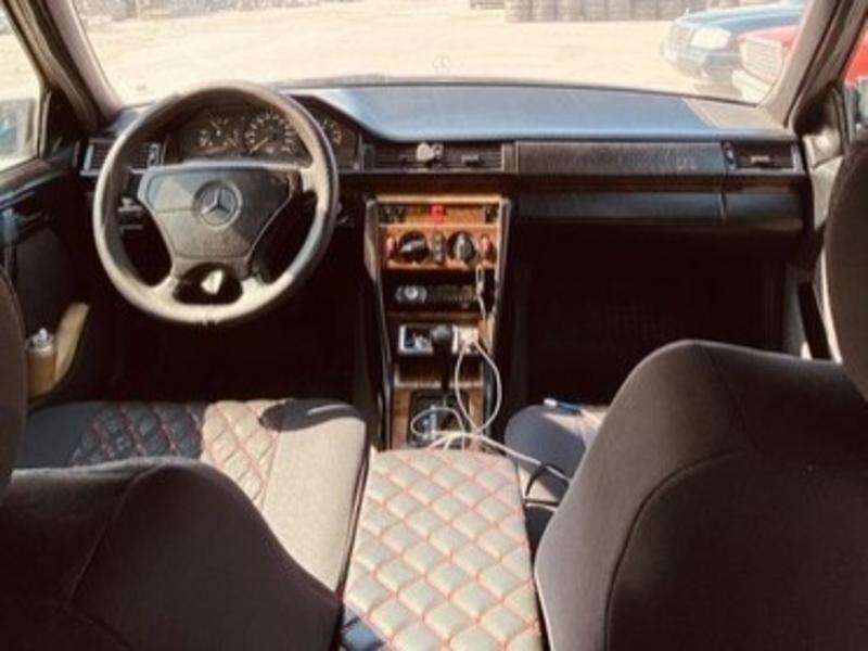 Mercedes E 220, 1993 il, 2.2 L, 394 938 km