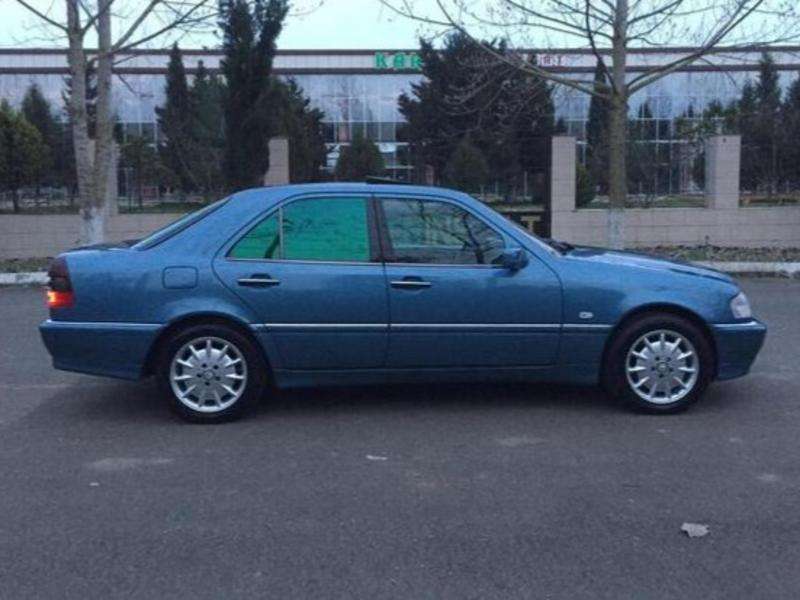 Mercedes C 180, 1999 il, 1.8 L, 451 000 km