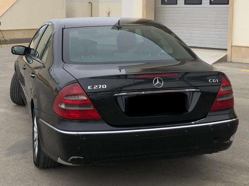 Mercedes E 270, 2003 il, 2.7 L, 415 000 km