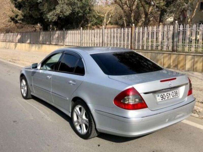 Mercedes E 220, 2006 il, 2.2 L, 217 905 km