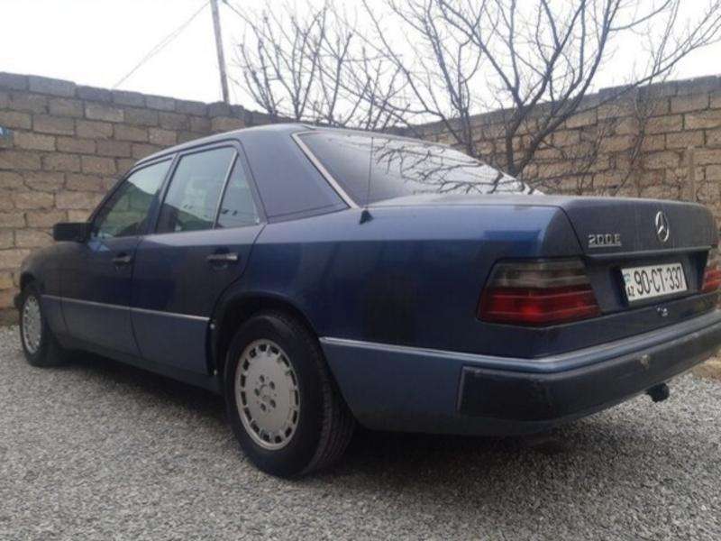 Mercedes E 200, 1993 il, 2.0 L, 463 000 km